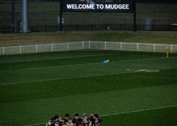 UPDATED TEAM LIST ✂️ Three Panthers cut from the squad to face the Raiders.