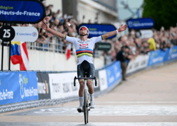 Mathieu van der Poel Shines with Incredible Solo Victory