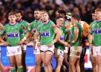 Sebastian Kris Re-Signs with the Raiders