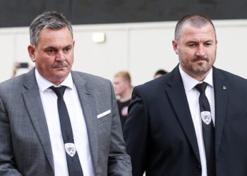 Leigh Leopards competing with Castleford Tigers for signings