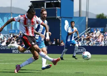 Struggling Southampton striker faces January crossroads amid loan interest