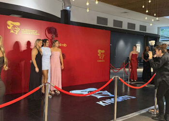 Sheridan Gallagher has signed with the Raiders