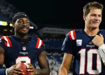 Patriots WR Stefon Diggs Offers 1-Word Answer About Texans