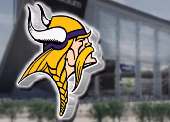 Minnesota Vikings sign defensive coordinator Brian Flores to contract extension