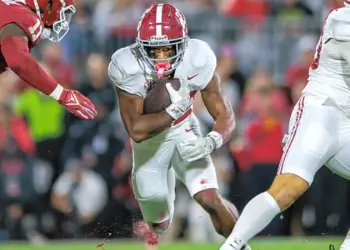 Alabama Crimson Tide’s answer to the sudden departure of a recent portal commit could lead to a reunion that few saw coming
