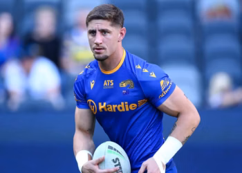 Storms secret texts to NRL exposed in Lomax drama