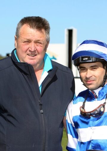 Former Geelong Cats captain revived after suffering heart attack at Bunbury races