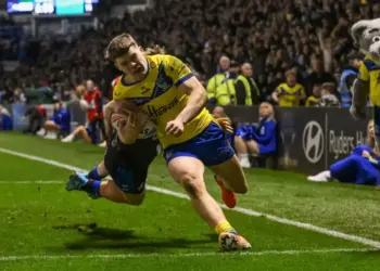 Castleford Tigers seal transfer deal for Warrington Wolves winger