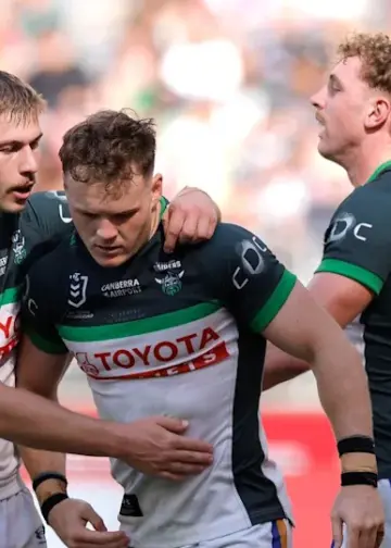 Raiders hold off Rabbitohs in epic 12-try NRL thriller