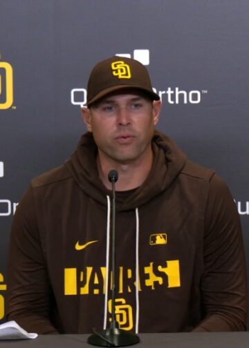 Márquez’s rough debut adds to Padres’ early-season woes