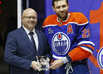 Another Costly Oilers Mistake? Veteran Reportedly Eyeing Move to Canadian Competitor